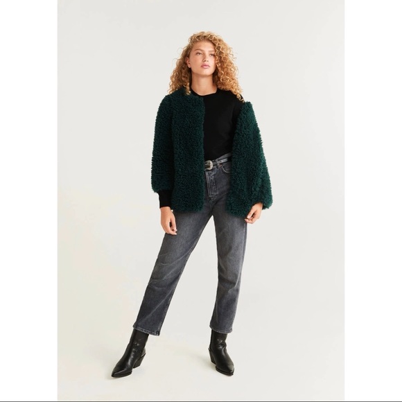 ⚡️MOVING SALE ⚡️ Mango Fur bouclé coat ⚡️MOVING SALE ⚡️ - Picture 4 of 10